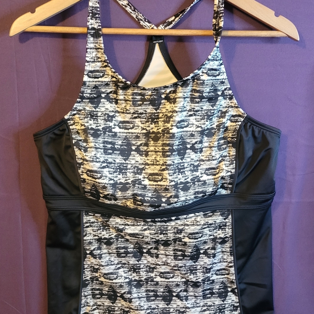 Lands' End Black and White Racerback Tankini Top. Size 14